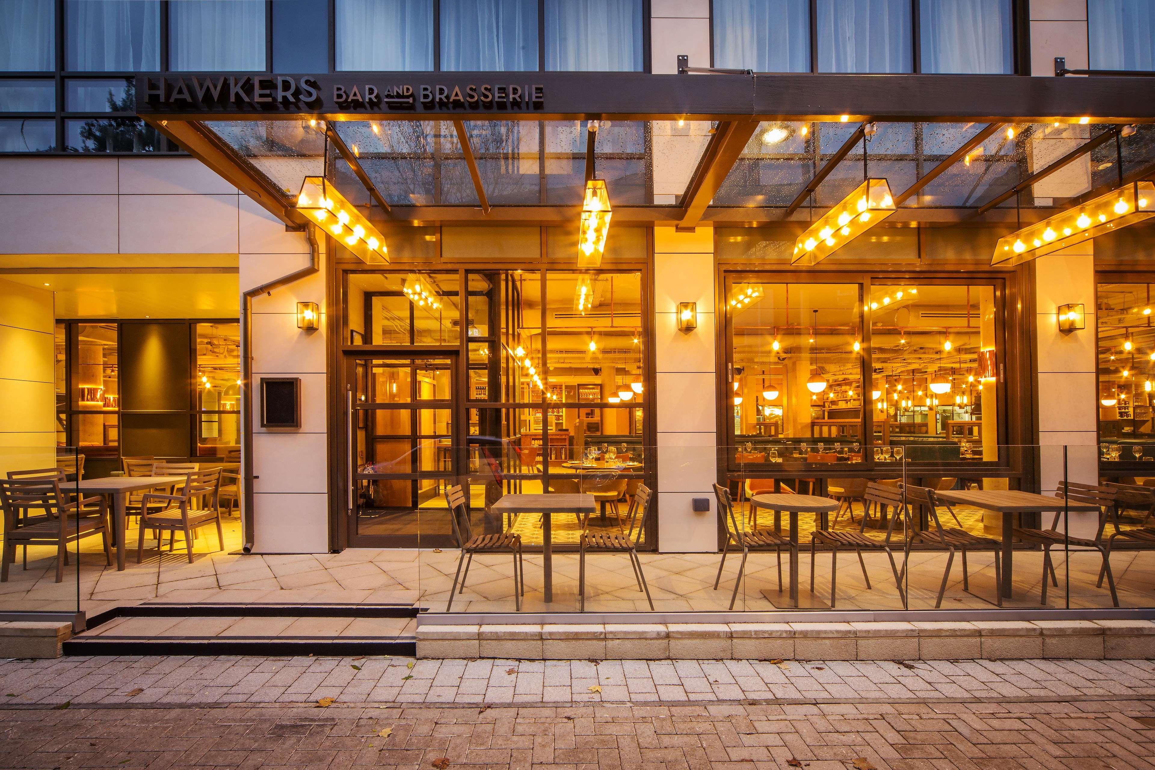 Doubletree By Hilton London Kingston Upon Thames Hotel Kingston upon Thames  Exterior foto